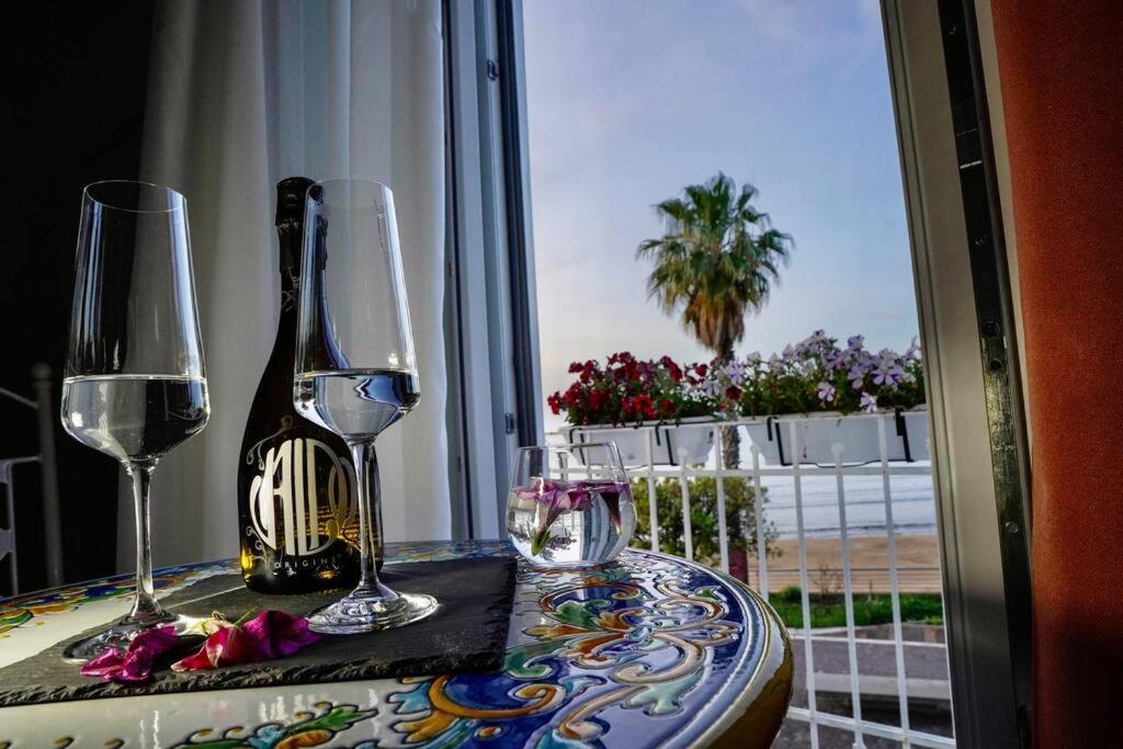 Aquamar Bed And Breakfast Crotone Eksteriør billede