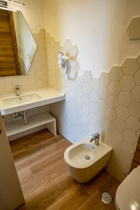 Aquamar Bed And Breakfast Crotone Eksteriør billede