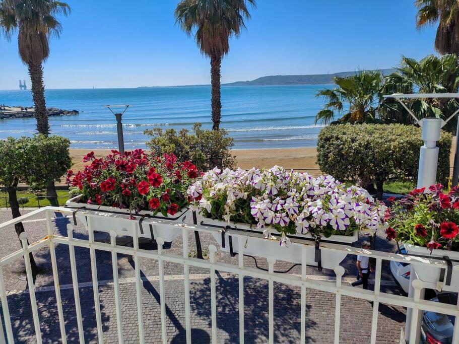 Aquamar Bed And Breakfast Crotone Eksteriør billede